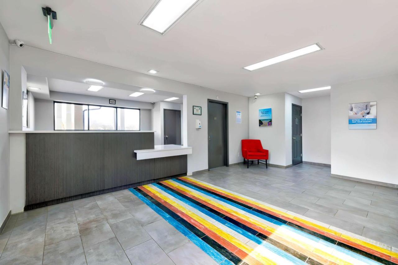 6 Downtown Baylor Hotel 2*