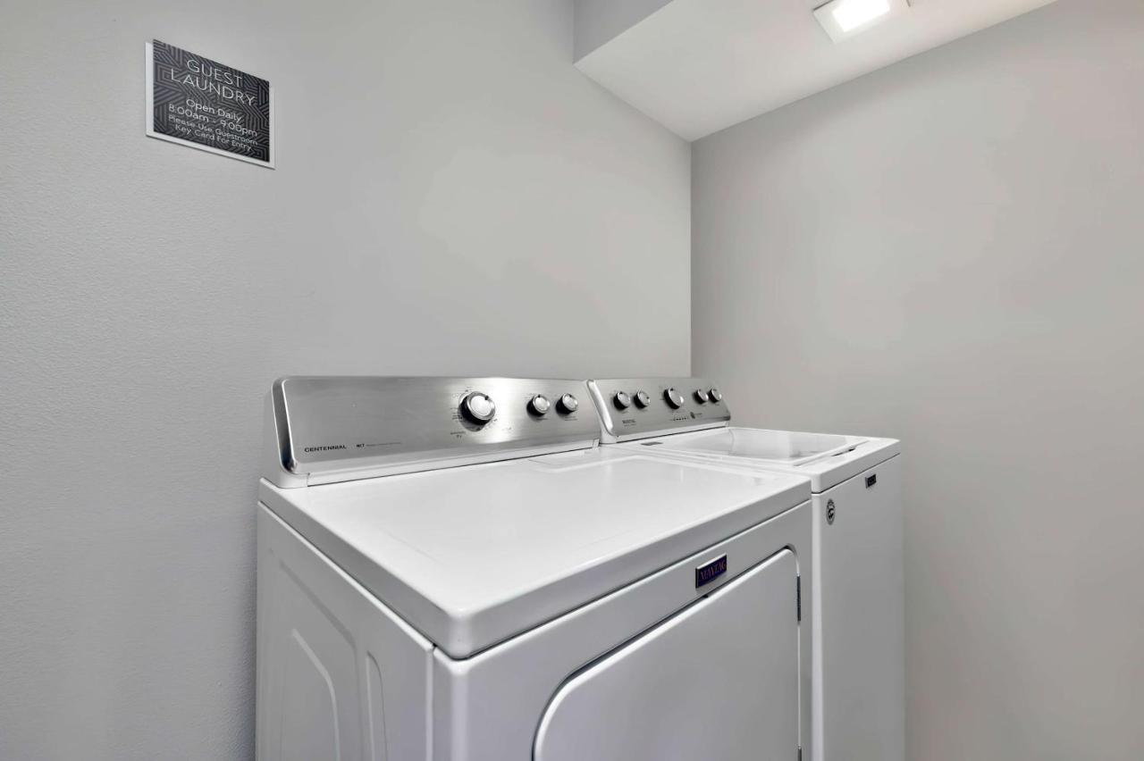 6 Downtown Baylor 2* Waco