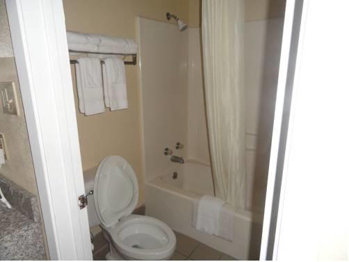 Hotel 6 Downtown Baylor