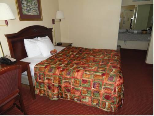 Hotel 6 Downtown Baylor Waco