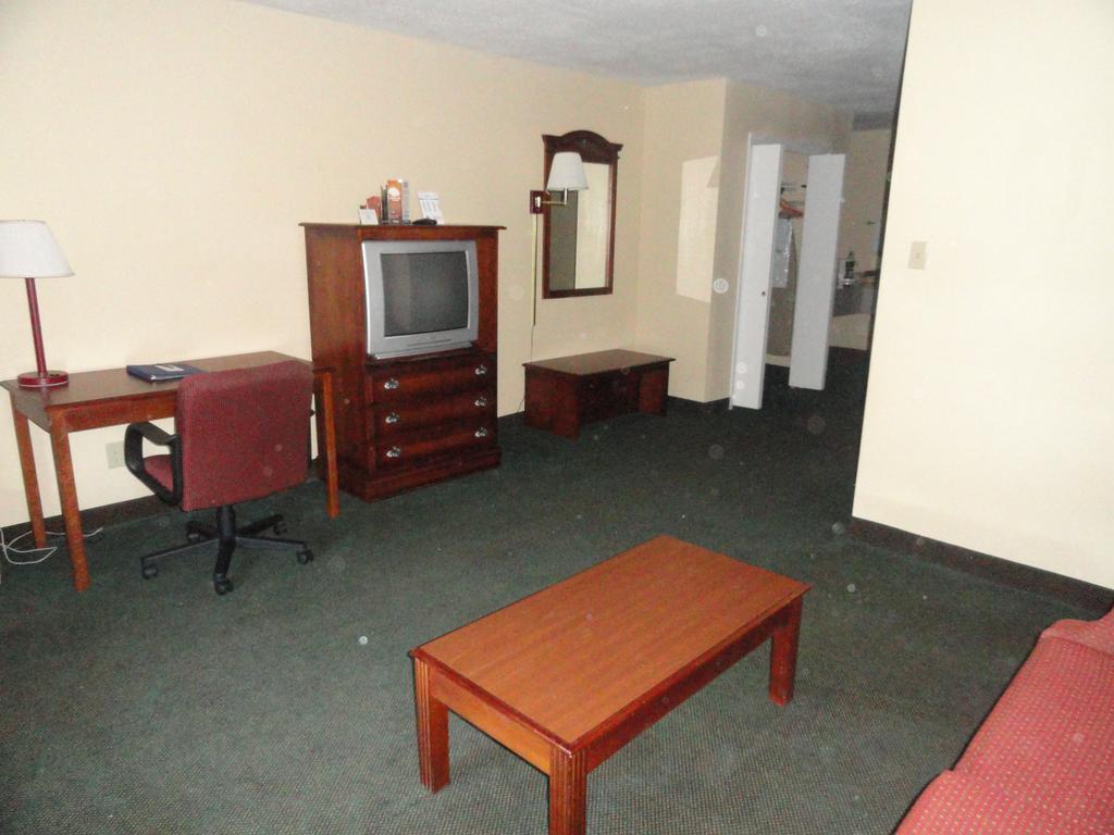 Hotel 6 Downtown Baylor Waco