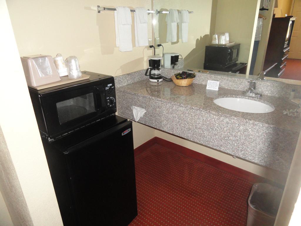 6 Downtown Baylor Hotel