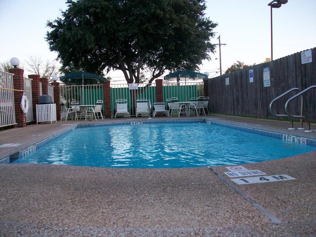 6 Downtown Baylor