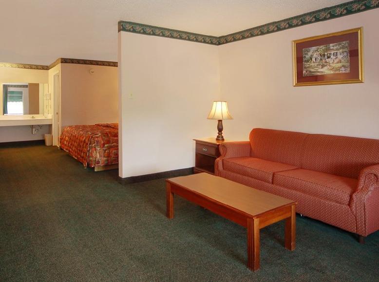 6 Downtown Baylor 2* Waco